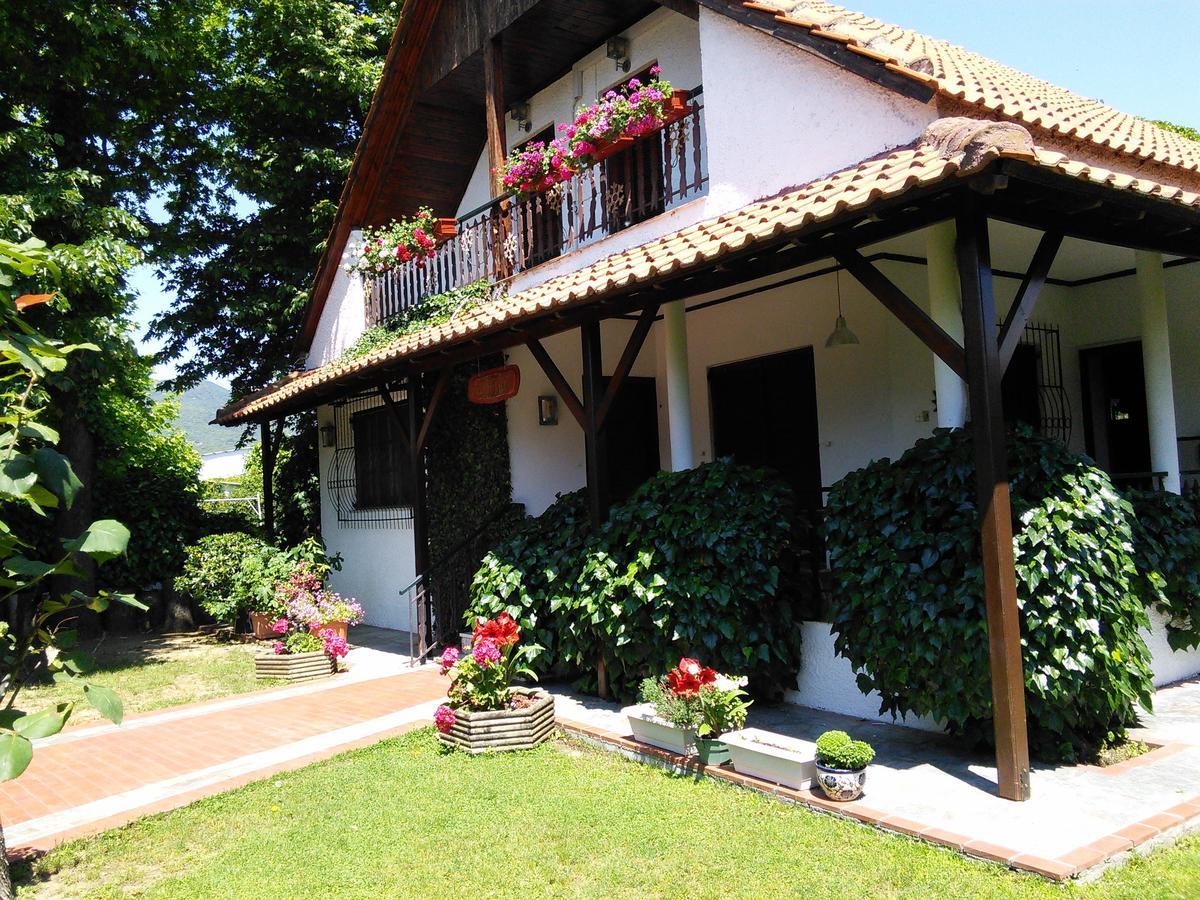 Villa Afroditi Vrasná Dış mekan fotoğraf