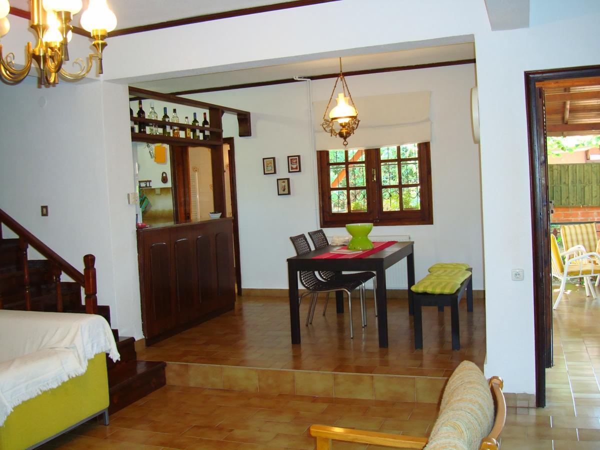 Villa Afroditi Vrasná Dış mekan fotoğraf
